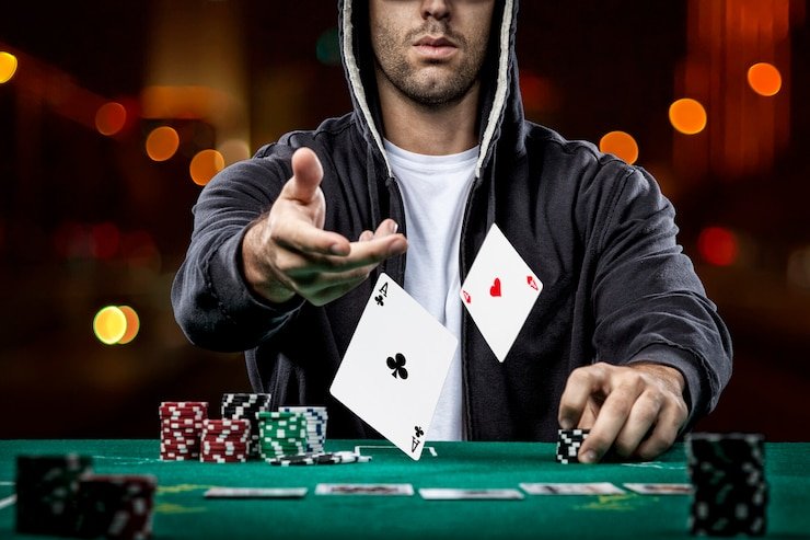 Tampilan dashboard dingdong 77 menampilkan berbagai kategori permainan: dealer langsung, slot, sportsbook, dan esports